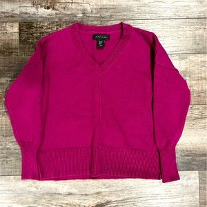 Tahari XS Magenta Pink Pullover V Neck Sweater